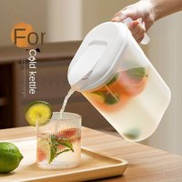 Large Capacity Plastic Fridge Jug Transparent 1.5L 2L Transparent Sealing Kettle with Handle with Filter Lid Juice Jug Kitchen