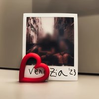 3D Printed Heart Storage Rack, Practical Business Card Stand and Photo Organizer, Stylish Ornament for Office Desktop