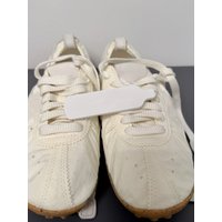 New Collaborative Design Unisex Plain Bottom Breathable Anti-slip Lightweight Casual Shoes for Men And Women in Beige