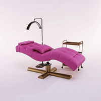 Hydraulische Rosa Gebogene Wimpernbettliege, Gesteppter Ergonomischer Kosmetikstuhl mit Goldbasis, Massageliege für Kosmetiker, Spa und Salon