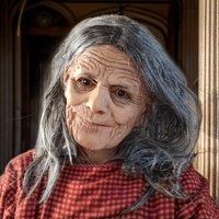 Realistic Granny Old Woman Latex Mask Moving Mouth Soft Rubber Grandma Masque with Grey Hair for Halloween Costume Accessories