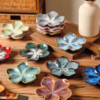 Retro Kiln-Baked Ceramic Petal-Shaped Dipping Plate, Lightweight Seasoning & Sauce Dish for Home & Restaurant Use