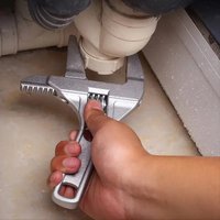 Mini clé réglable pour salle de bain, serrage solide, grande extrémité ouverte, clé multifonctionnelle en aluminium, outil de réparation de salle de bains
