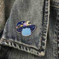 Cute Wizard Frog Enamel Pin Glitter Starry Sky Wizard Hat Brooch Backpack And Clothing Accessories Gifts For Magic Enthusiasts
