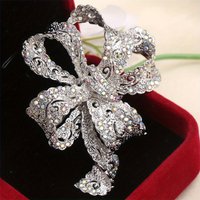 Baroque Luxury Beautiful Bow Flower Design Men's and Women's Brooch Pin, Jewelry Accessories, Wedding Holiday Party Gift