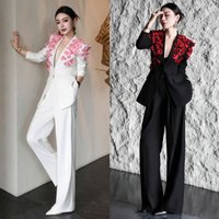 Spring 2026 Slimming V-Neck 3D Flower Design Professional Suit Pants Fashionable Women's Two-Piece Set Breathable Polyester
