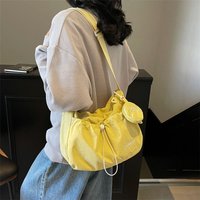 Simple Casual Drawstring Shoulder Bag Leightweight Large Capacity Pleated Crossbody Bag Zipper Designer Commuting Bag Teenagers