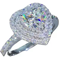 The 2025 new heart-shaped zirconia ring is an elegant women's ring, fashionable, luxurious, and personalized jewelry