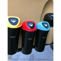 1Pc Mini Car Trash Can Portable Dustbin with Lid Leak-proof Trash Bin for Automotive Home Bedroom Office Garbage Bin