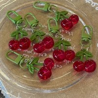 1/2/4pcs Cartoon Cherry Red Green Cute Keychain for Women Lovely Acrylic Cherry Shape Bag Decorative Pendant Phone Chain Gifts