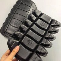 1 pair of built-in G5 tactical pants with comfortable adjustable knee pads for impact/compression/collision resistance