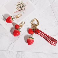 1PC Strawberry Red Heart Keychain Keyring for Women Girl Jewelry Simulated Fruit Cute Car Key Holder Keyring bag decoration
