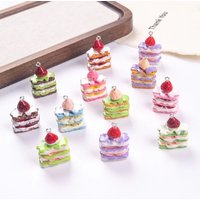 10pcs/pack Colorful Resin 3D Strawberry Cake Food Charms Pendant Designer CharmsFit Jewelry Making DIY Jewelry Findings