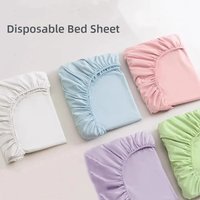 Soft Non-woven Disposable Fitted Sheet with Elastic Bands Single Bed Disposable Bed Sheet Non Slip Mattress Covers Travel