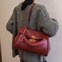 Ladies Large Capacity Shoulder Bag 2025 Underarm Style Casual Commuter Bag Fashionable Lazy Style Ideal for Class And Travel
