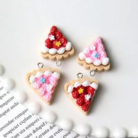 10pcs Triangle Strawberry Cake Resin Charms Simulation Cream Cake Small Pendant DIY For Earring Zip Key Chains Jewelry Make