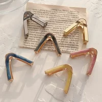 High Ponytail V-shaped Hair Clip Fashionable Gold Color Metal Small Hair Clips High Ponytail Ornament Korean Popular Headwear
