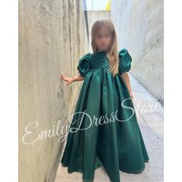 Customized Green Flower Girl Dress For Wedding Short Sleeves Puffy Satin Floor Length Baby Kids Birthday First Communion Gown