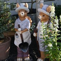 Cartoon Squirrel Holding Shovel Statue Outdoor Animal Sculpture for Garden Decor Yard Porch Ornament Lawn & Entryway Landscape