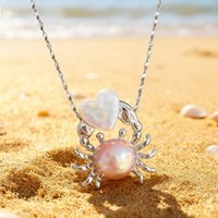 Fashion Pink Pearl Crab Shape Pendant Necklace for Women Party Dress Up Charms Elegance Woman Dangle Choker Jewelry Gifts
