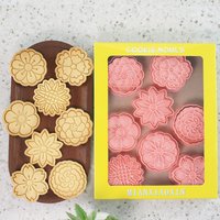 8 Pcs Flower Cookie Cutter Floral Shape Cookie Molds for Valentine's Day, Wedding, Mother's Day, Teacher's Day, Festive Holiday