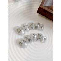 10 Pieces of Simple Cat and Puppy Bowknot Short Square Round Press-On Nails, Suitable for Korean Minimalist Outfits, Everyday Campus Wear, Commuting Without Makeup, Japanese Soft Girl Style, Cute and