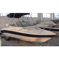 Fiberglass High-speed Fishing Boat Equipped with an Outboard Motor Yacht Luxury Boat Bench Cabin Windshield Water Ladder