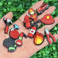 1-11PCS Cartoon Feuer Ausrüstung Feuerwehr Handschuhe Helm PVC Schuh Charms DIY Schuh Zubehör Fit Clogs Schnalle Dekorationen