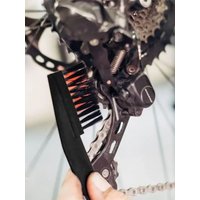 AliExpress NONE Portable bicycle chain cleaner, highway bicycle chain cleaning brush, bicycle cleaning tool, bicycle chain cleaner maintenance