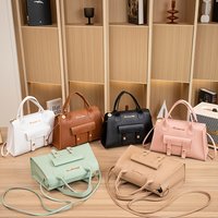 "New Simple Messenger Bag – Travel, Shopping, Commute, Zipper, Solid, Niche Shoulder Bag"
