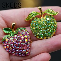 SKEDS Luxury Crystal Strawberry Sweet Enamel Brooch Cute Fruit Series Brooch Accessory Badge Fresh and Fashionable Corsage
