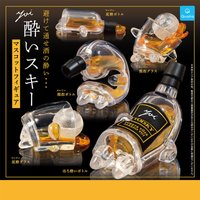Qualia Japanese Drunk Whiskey Bottle Anthropomorphic Figurine Creative Tipsy Wine Glass Miniature Desktop Collectible Decor Toys