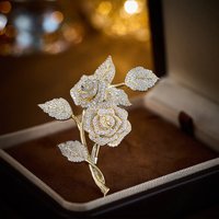 New Fashion Luxury Zircon Rose Bouquet Brooches For Women Elegant Rhinestone Flower Brooch Laple Pins Wedding Party Jewelry Gift