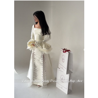 Pearl White Sheen Lace Appliqué Wedding Dress Middle Eastern Long Sleeved Square Neckline Bridal Gown Formal Evening Gown Custom