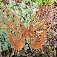 Metal Butterfly Garden Sculpture - Rustic Outdoor and Indoor Decoration, Open Wing Design, Sturdy Metal Structure, Suitable for Yard, Art Deco, Holiday Decorations