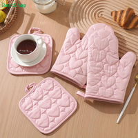 〔R〕4Pcs Pink Heart Quilted Kitchen Set - 2 Oven Mitts + 2 Pot Holders, Heat Resistant for Cooking, Baking & BBQ