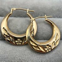 Vintage Fashion Flower Pattern Golden Plated Hoop Earrings for Women Elegant Charm Banquet Celebration Jewelry Accessories Gifts