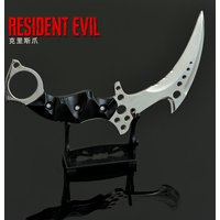 18cm Game Periphery Melee Knife Model Chris Redfield Karambit Role Playing Prop Collections Best Festival Gift Toys for Boys