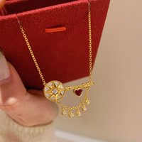 Vintage light luxury octagonal star White Fritillaria tassel key necklace inlaid with Court style collar chain jewelry