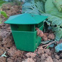 Eco Friendly Snail & Slug Trap Cage Household Garden Farm Pest Capture Tool