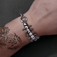 1Pcs Men's Unique 3D Centipede Bracelet Punk Personality Jewelry Bracelet Hip-Hop Cool Bracelet One-Piece Metal Wristband