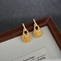 Luxurious & Shining Diamond-studded Hollow Sachet Stud Earrings For Women 24K Gold AU999 | Adorned with diamonds, bright