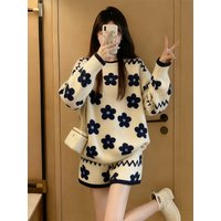 Ladies Knitted Floral Set Two-Piece Suit Soft Tones Casual Style Winter Collection High Waist Shorts Long Sleeve round Neck