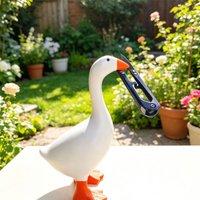 Cute White Goose Resin Craft Ornament, Magnetic Decoration for Indoor Tabletop and Outdoor Garden Yard