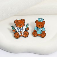 Cute Doctor & Nurse Badges for Lovers Enamel Pins Medical Bear Metal Brooches Fashion Lapel Badge Backpack Clothes Jewelry Gift