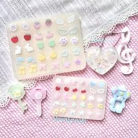 Small Winged Cat Paw Accessories Resin Casting Mold Silicone Mold Accessories Resin Liquid Mold Resin Keychain Silicone Mold Resin Mold