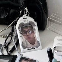 Y2K Cartoon Photo Card Holder Idol Kpop Photocard Holder Keychain Kawaii Keychain Fashion Bag Charms Photo Card Display Holder