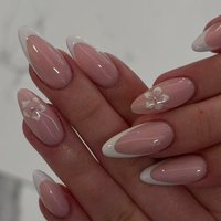 Transform Your Nails with, 24pcs white flowers French Almond Presson nails , Fit Perfectly& Medium Length design Acrylic fake na