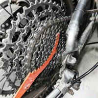Bike Cassette Cleaning Brush Bicycle Chain Gear Cleaner Tool for Road and Mountain Bike Maintenance