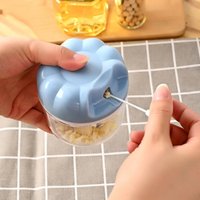1pc Manual Garlic Puller Mini Food Garlic Vegetable Shredder Hand-held Kitchen Household Type Mixer Cutting Machine Meat Grinder
